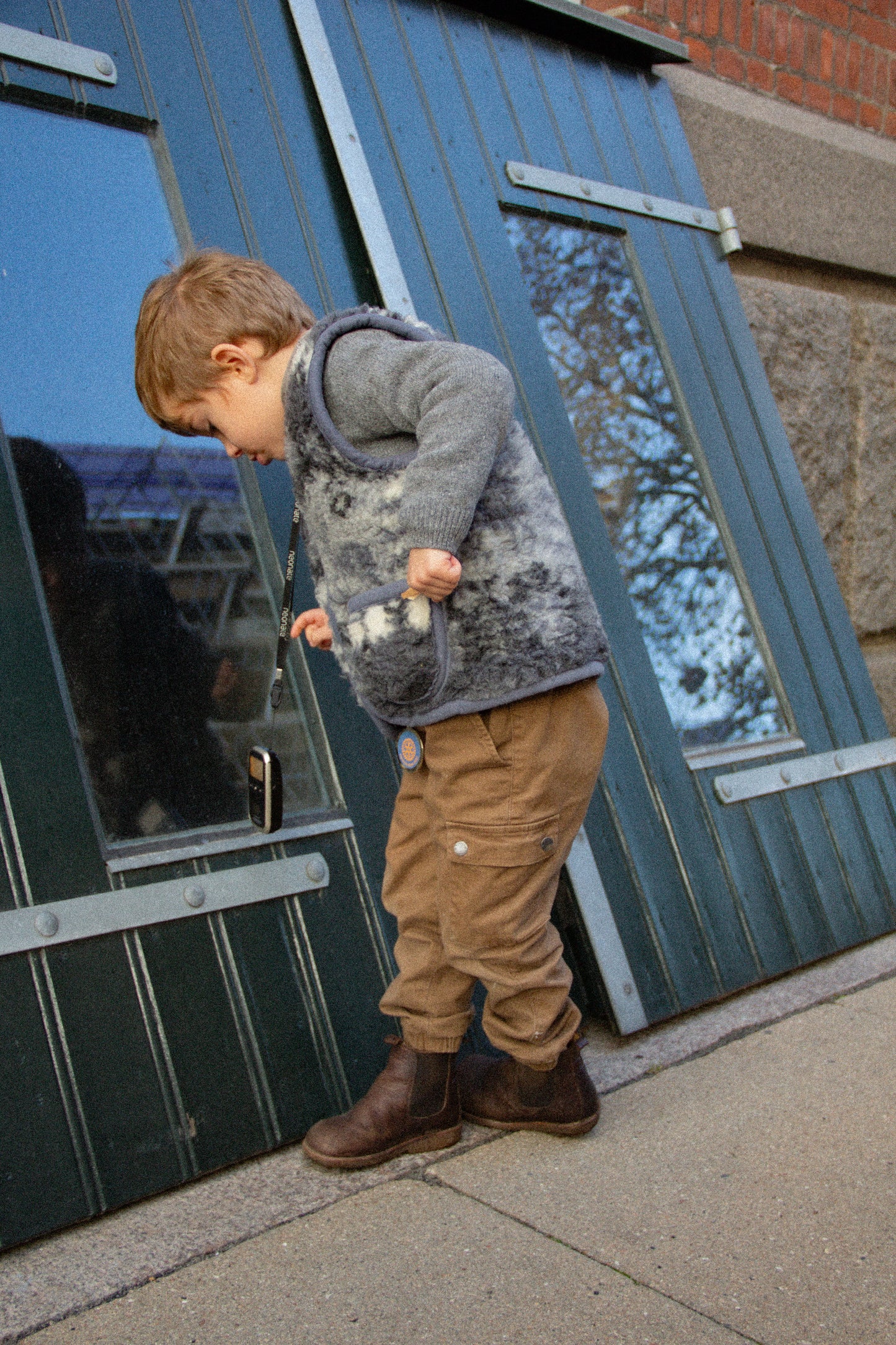 ALBANY MINI VEST - Warm and cozy kids wool vest from 100% Merino, grey - With Horizontal Pattern