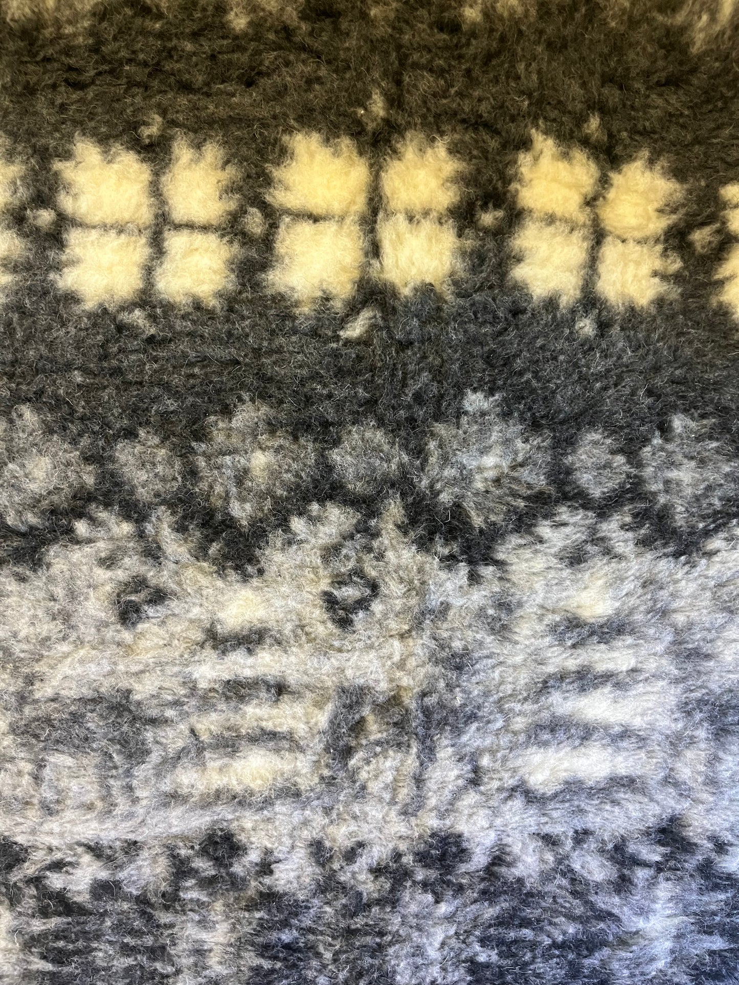 ALBANY VEST - Warm and cozy wool vest - 100% Merino wool, grey - With Vertical Pattern