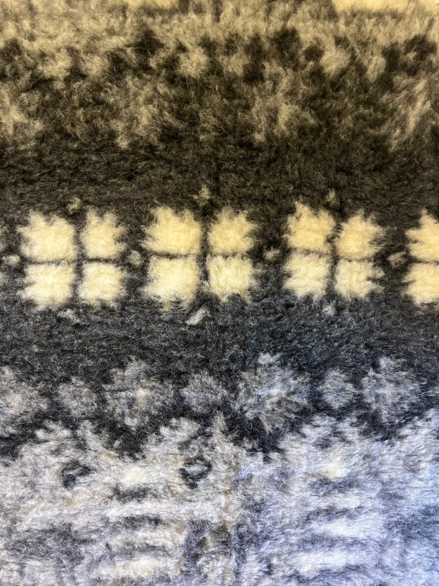 ALBANY VEST - Warm and cozy wool vest - 100% Merino wool, grey - With Vertical Pattern