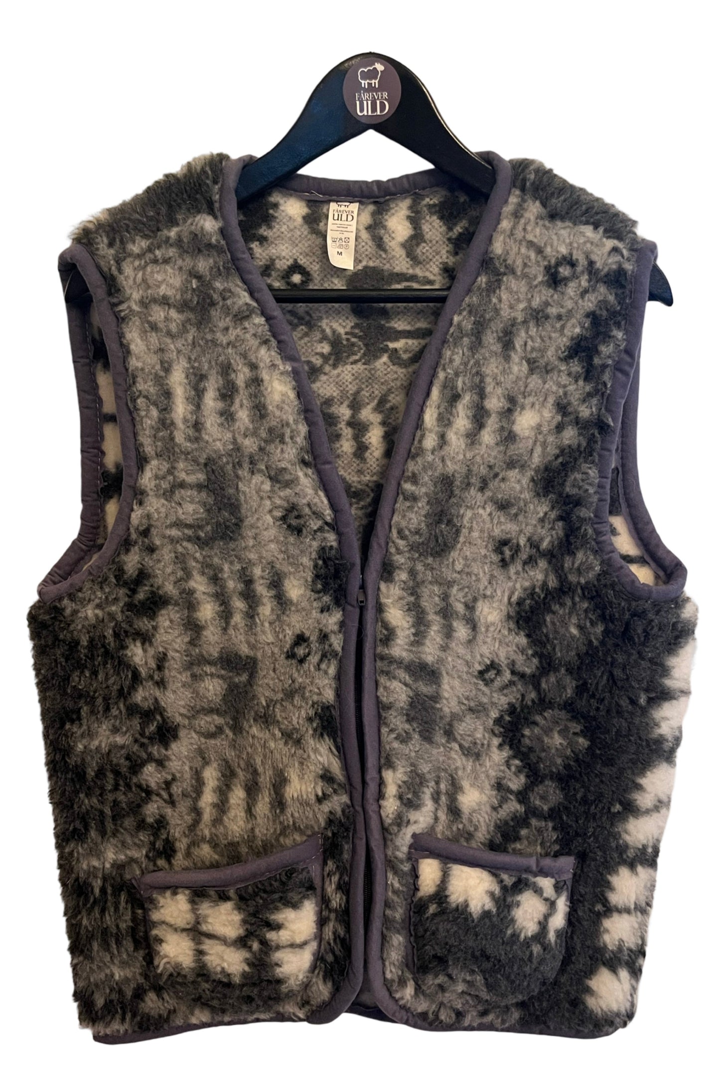 stylish wool vest with grey pattern